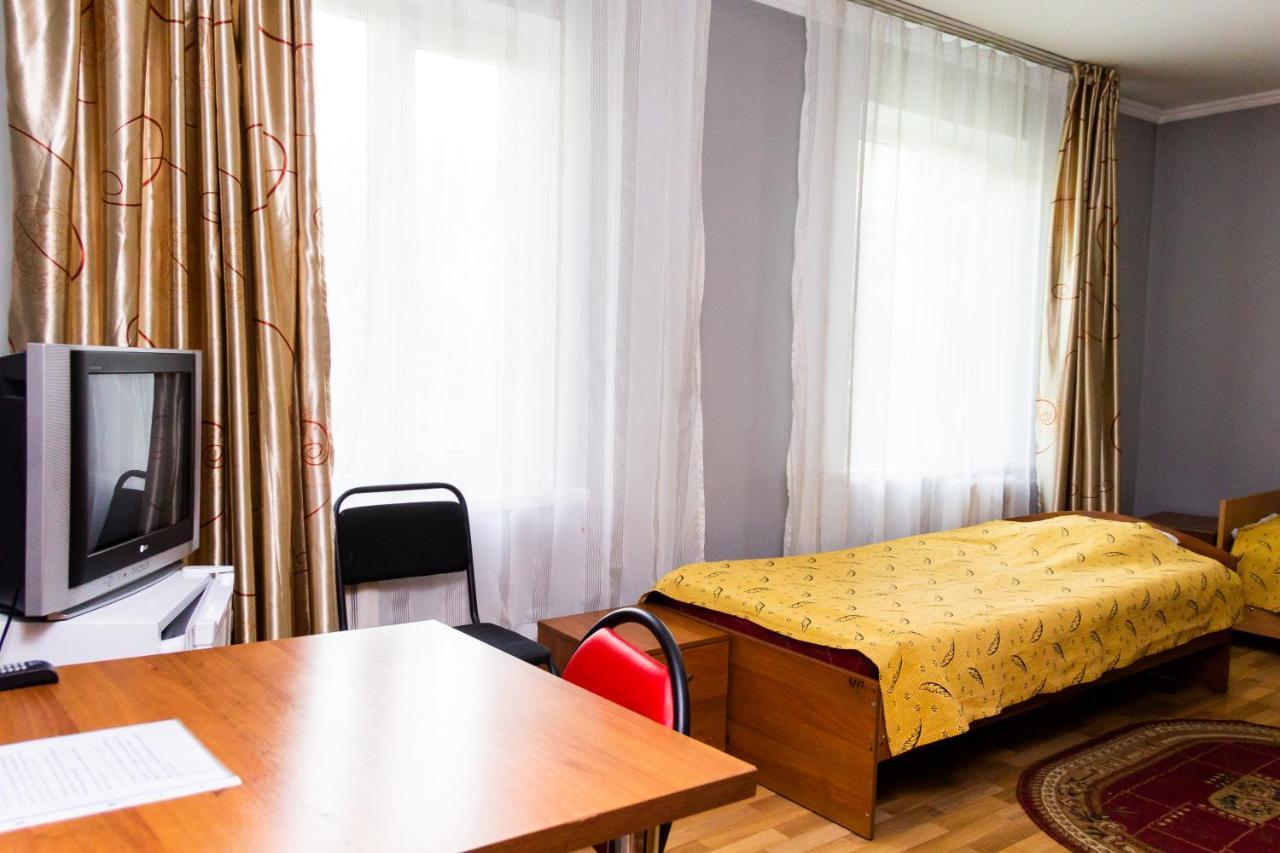 Hotel Tahar Almaty Exterior foto