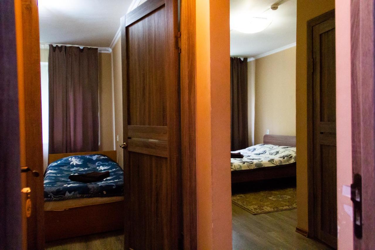 Hotel Tahar Almaty Exterior foto